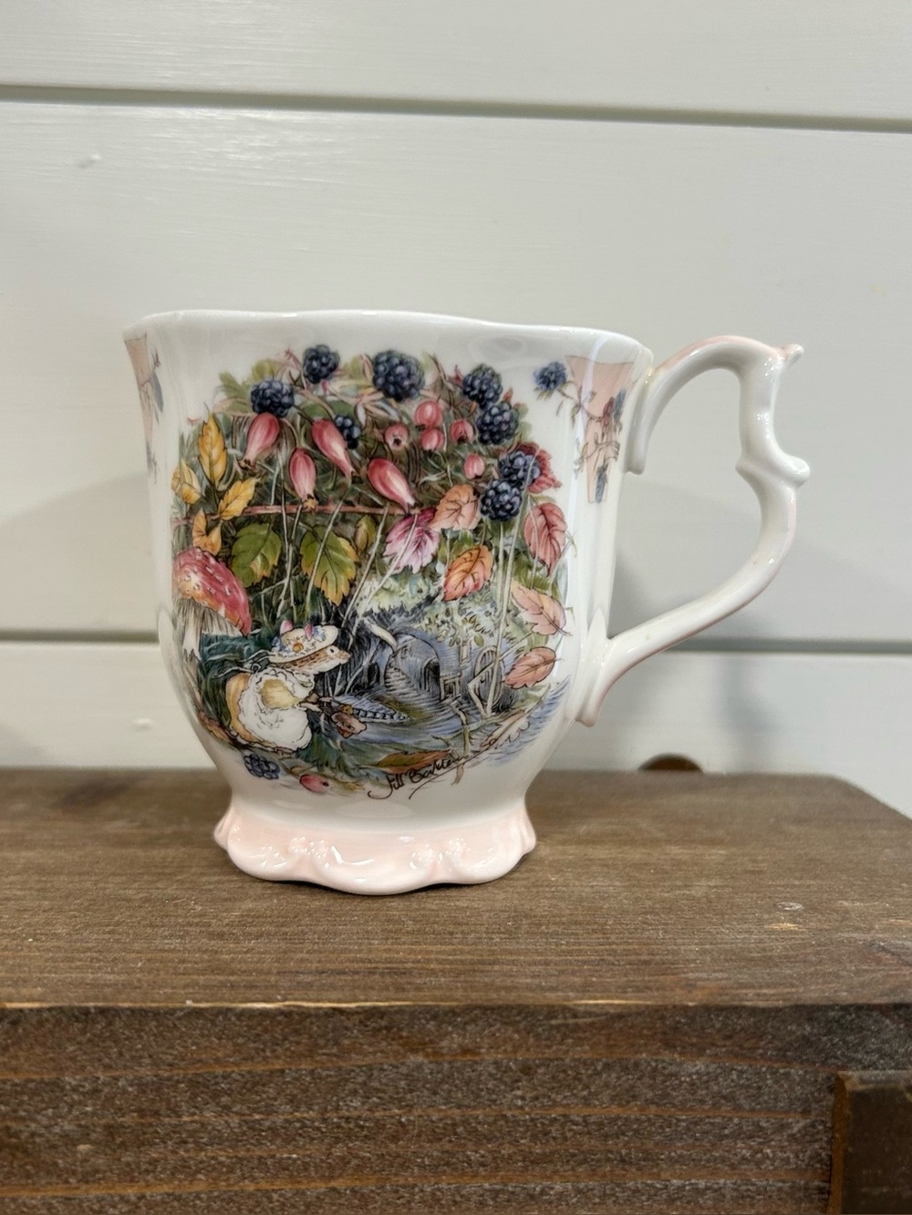 Royal Doulton Brambly Hedge Autumn Porcelain Mug Beaker w/ Handle 1983
